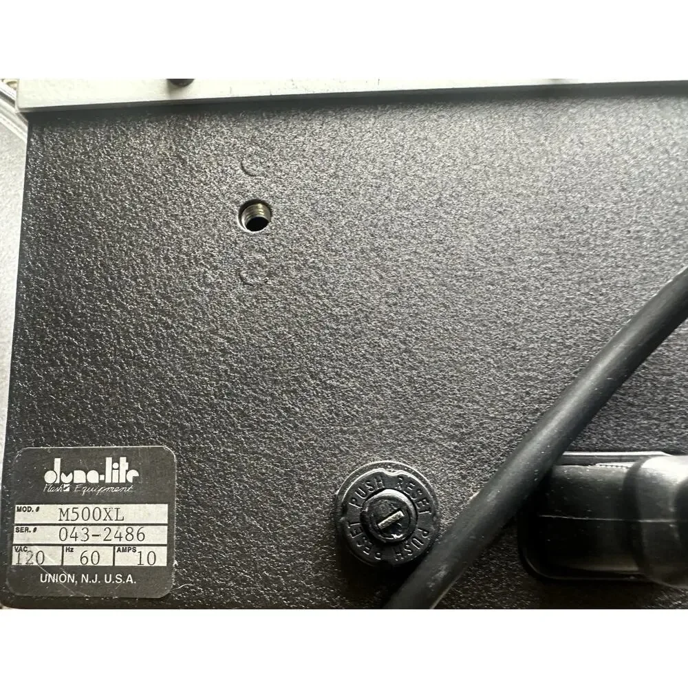 Dynalite M500XL Power Box And Professional Studio Flash Set With 5 Lights